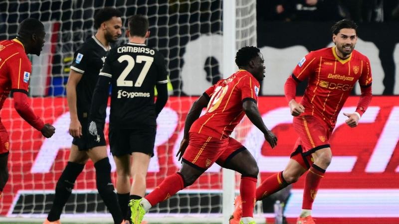 斯偶尔压到 斯偶尔压到